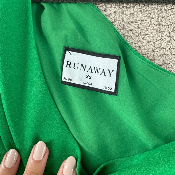 RUNAWAY NAMI MINI DRESS EMERALD GREEN XS - Picture 4 of 4